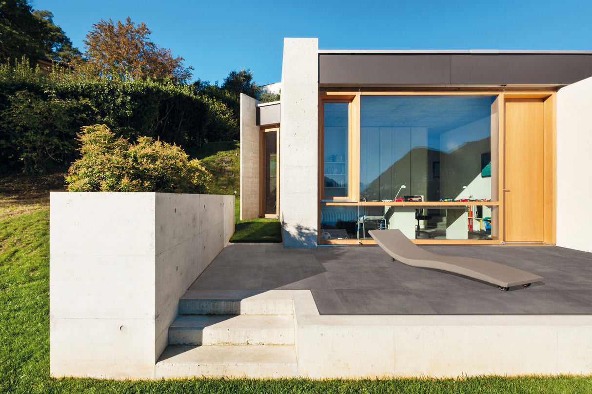 carrelage sur plot anthracite