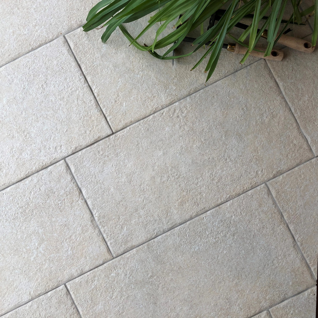 Carrelage Effet Pierre - GRANCE Beige 30x60 Extérieur Antidérapant R11